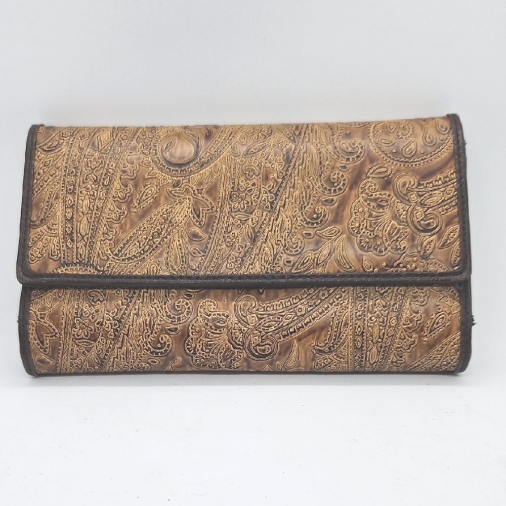 Relic Paisley Checkbook Wallet NWT